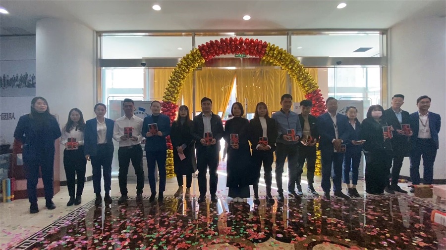 昌禾裝飾丨10月總結(jié)表彰暨11月活動(dòng)啟動(dòng)大會(huì)圓滿結(jié)束！一起領(lǐng)盲盒啦~